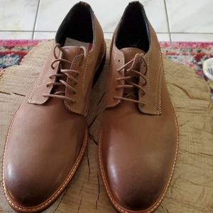 Cole hann bucks size 10